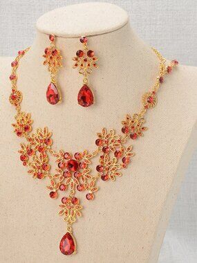 Red jewelry set Necklace